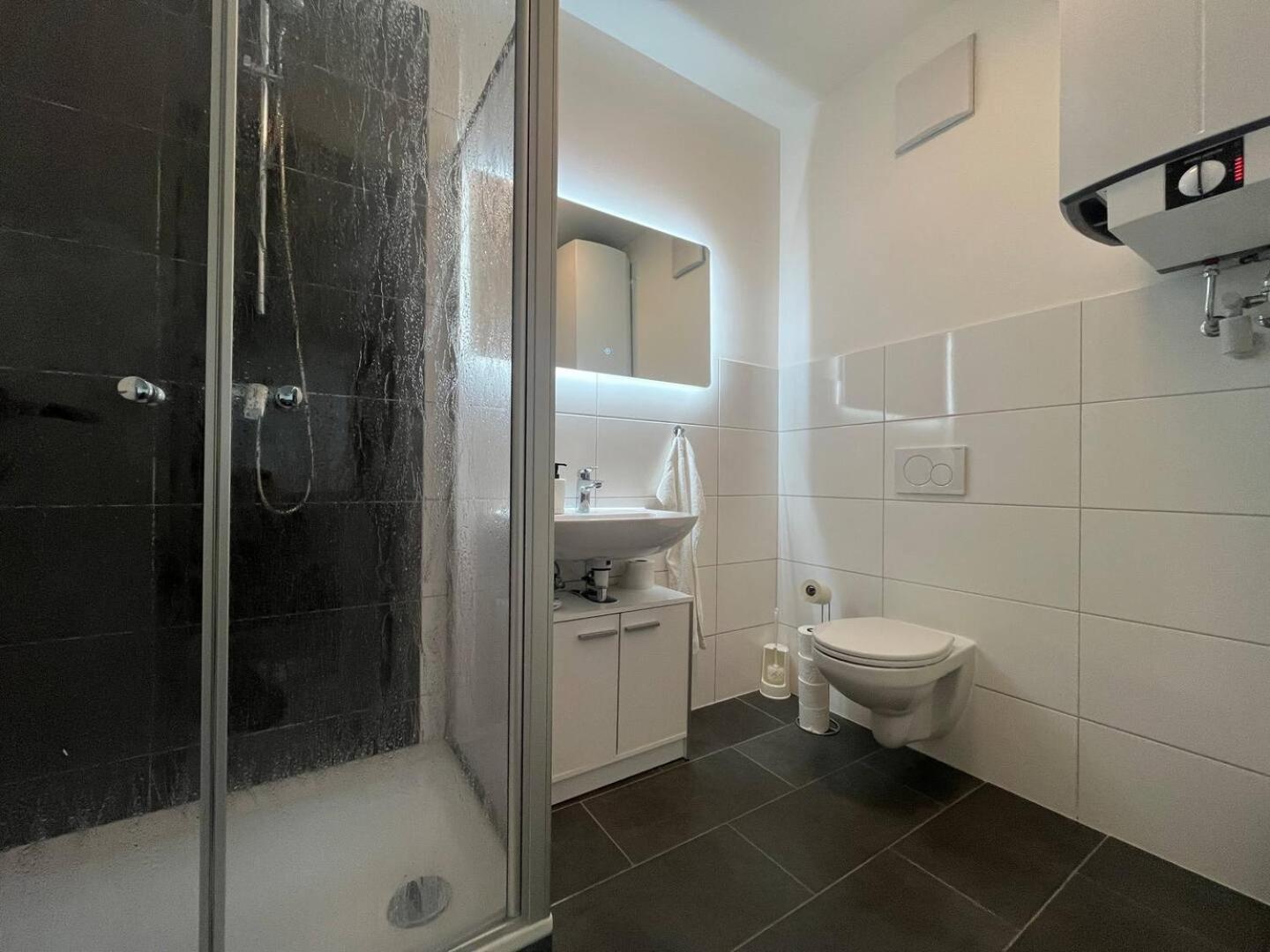 Simplex Apartments Am Ettlinger Tor Spacious Karlsruhe Buitenkant foto